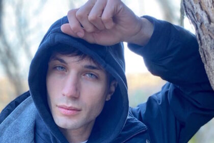 Γιάννης Αεράκης YouTuber TikToker content creator