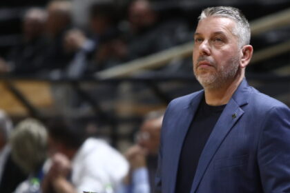 Ηλίας Παπαθεοδώρου για την παραμονή Αμαρουσίου