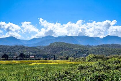 τοπικές βροχές 22 Απριλίου και σποραδικές καταιγίδες