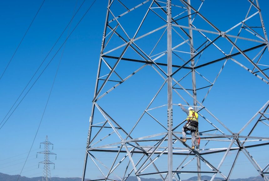 ΔΕΣΜΕ επενδύσεις ηλεκτρικό δίκτυο Ελλάδα