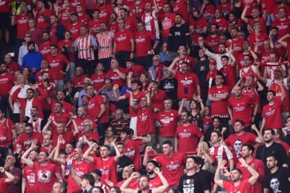 Ολυμπιακός Μονακό στήριξη κόκκινα