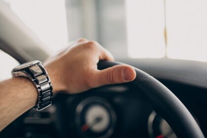 Σύλληψη οδηγού χωρίς πινακίδες Θεσσαλονίκη