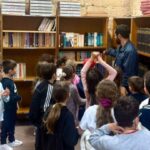 Μαθητές στη Δημόσια Κεντρική Βιβλιοθήκη Ρόδου γνωρίζουν βιβλία