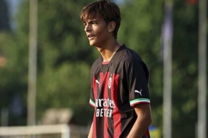 Φεντερικό Μανιαμέλι πρώην Μίλαν ποδοσφαιριστής