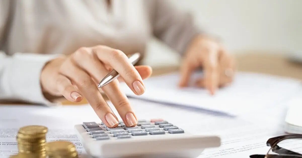 χρέη εφορίας λογιστικά έγγραφα χρήματα