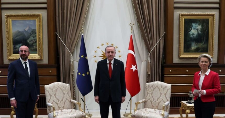 δημόσιο χρέος Ελλάδα μείωση 67 μονάδες