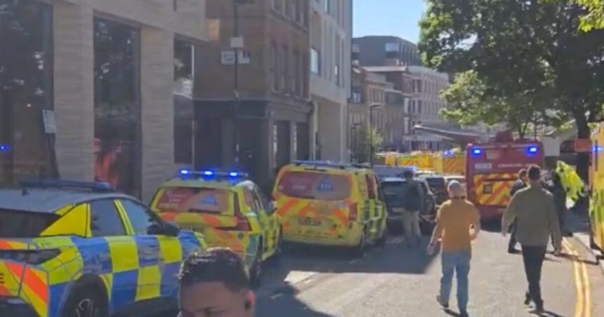 Φωτιά στην Πάρνηθα με πυροσβεστικά και αεροσκάφη