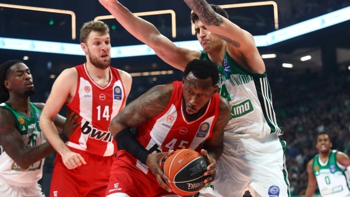 Φενέρμπαχτσε μπλουζάκια Athens πριν Game 2