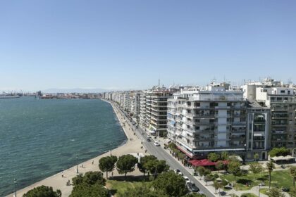 γεμάτα πλοία πασχαλινή έξοδος νησιά