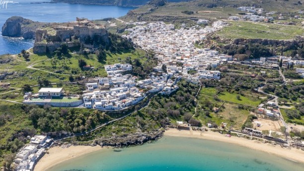 Ακύλας ηθοποιός σε σκηνή γάμου της σειράς