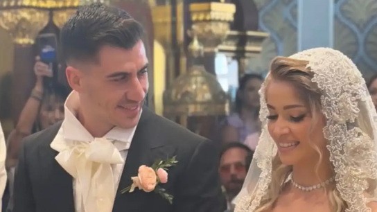 αλά Bridgerton γάμος Φειδίας και Στυλιάνα στη Λεμεσό