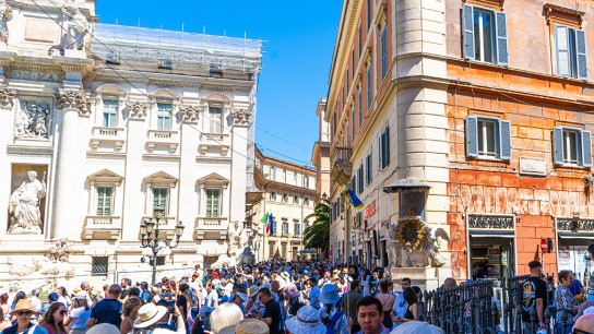 Ιταλικά βιομηχανικά εργοστάσια αντιμέτωπα με οικονομική κρίση
