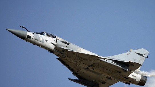 Ρωσική προειδοποίηση για φιλοξενία γαλλικών βομβαρδιστικών