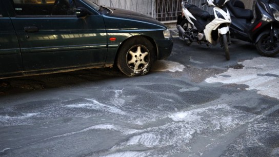 Κυψέλη διαρροή υγρό τσιμέντο έδαφος