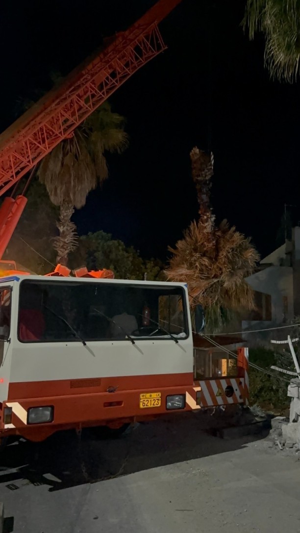 Μπετονιέρα Ρόδος στην αυλή με σκυρόδεμα