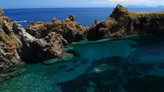 ακινητοποιήσεις Πρωτομαγιά ακτοπλοΐα λεωφορεία