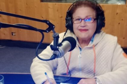 Σοφία Φαρμακίδου ραδιόφωνο Ρόδου εκπομπή