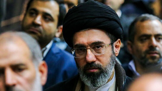 Χαμενεΐ και Στενά του Ορμούζ με keyword Στενά του Ορμούζ