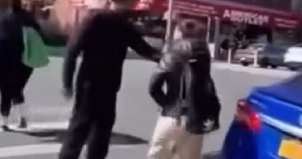 14χρονος πέταξε 15χρονη στο Χάρλεμ