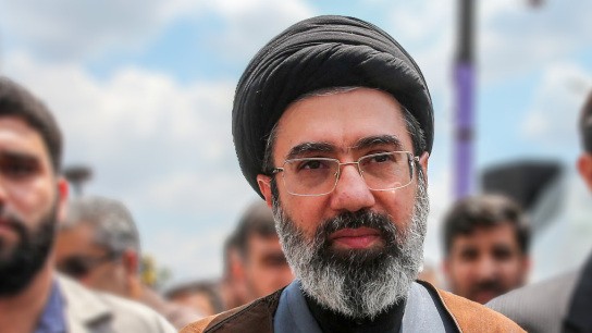 Χαμενεΐ τραύματα πρόσωπο πόδια Ιράν