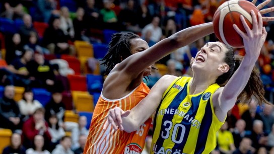 Μπριάνα Στιούαρτ 500.000€ στην Φενέρ