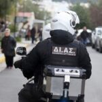 Περιπολικό αστυνομίας Θεσσαλονίκη διαρρήκτης σύλληψη