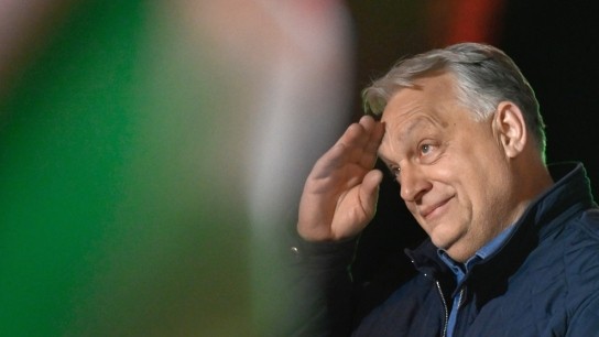 Βίκτορ Όρμπαν παραδίδει την έδρα μετά την ήττα