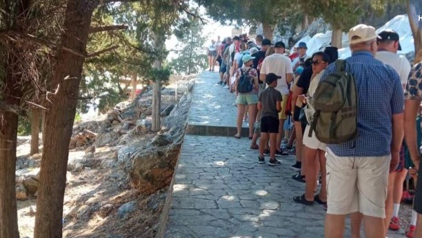 ακρόπολη Λίνδου εργασίες ασφάλειας κιγκλίδωμα