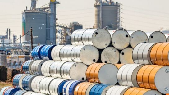 πτώση τιμές πετρελαίου Στενά του Ορμούζ