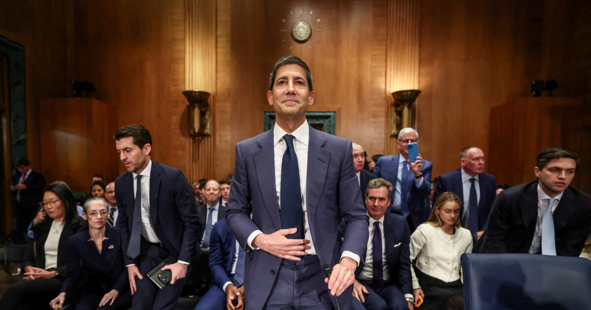 Κέβιν Γουόρς Fed υποψηφιότητα ψηφοφορία