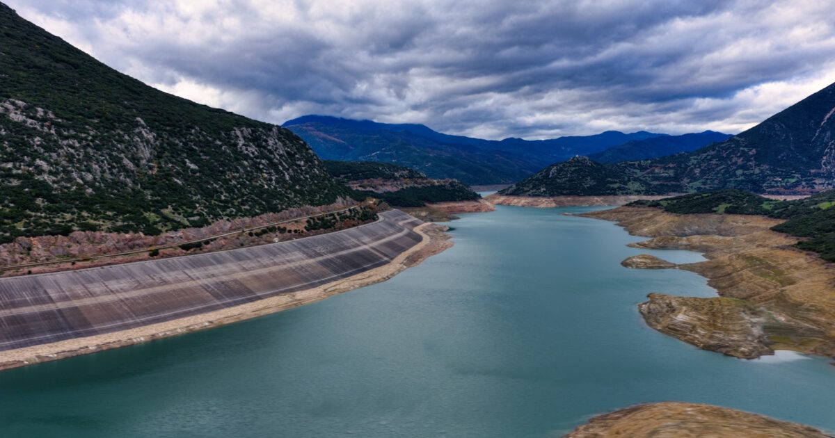 Λίμνη Μόρνου ταμιευτήρας αποθέματα νερού Αθήνα