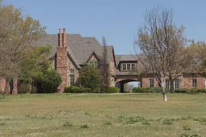 Έπαυλη Τέξας βανδαλισμένη από εφήβους