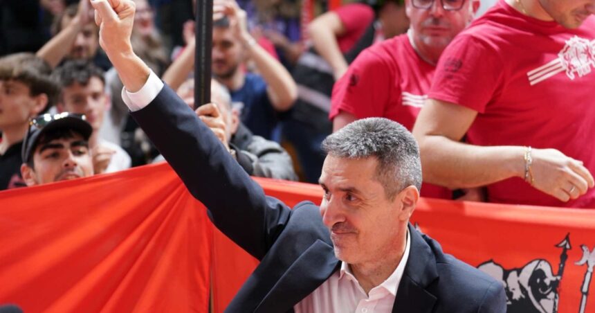 Έλληνες προπονητές αποθέωση μπάσκετ εξωτερικό