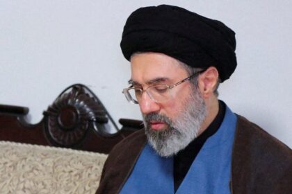 Μοτζτάμπα Χαμενεΐ νέος ηγέτης Ιράν κρίσιμη κατάσταση Κομ