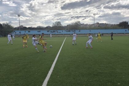 Κεντρική Επιτροπή ΠΑΣΟΚ σε συνεδρίαση με Ανδρουλάκη