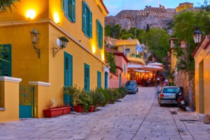 αντιπαράθεση Κεφαλογιάννη Δούκας τουριστικές επενδύσεις Πλάκα