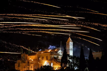 Ρουκετοπόλεμος Βροντάδου Χίου παραδοσιακό έθιμο