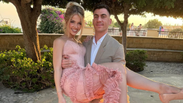 αλά Bridgerton γάμος Φειδίας και Στυλιάνα στη Λεμεσό