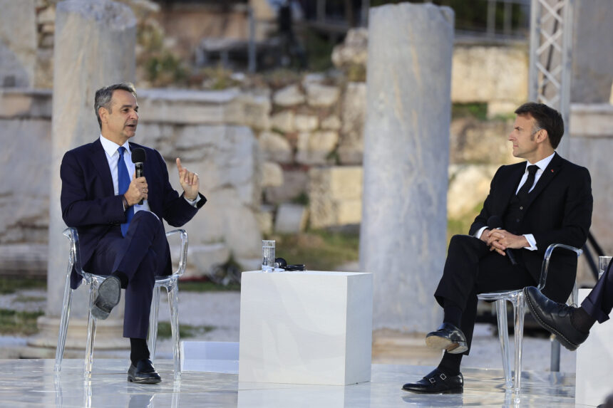 τεχνολογικό hub Euronext στην Αθήνα με το κτίριο και στελέχη