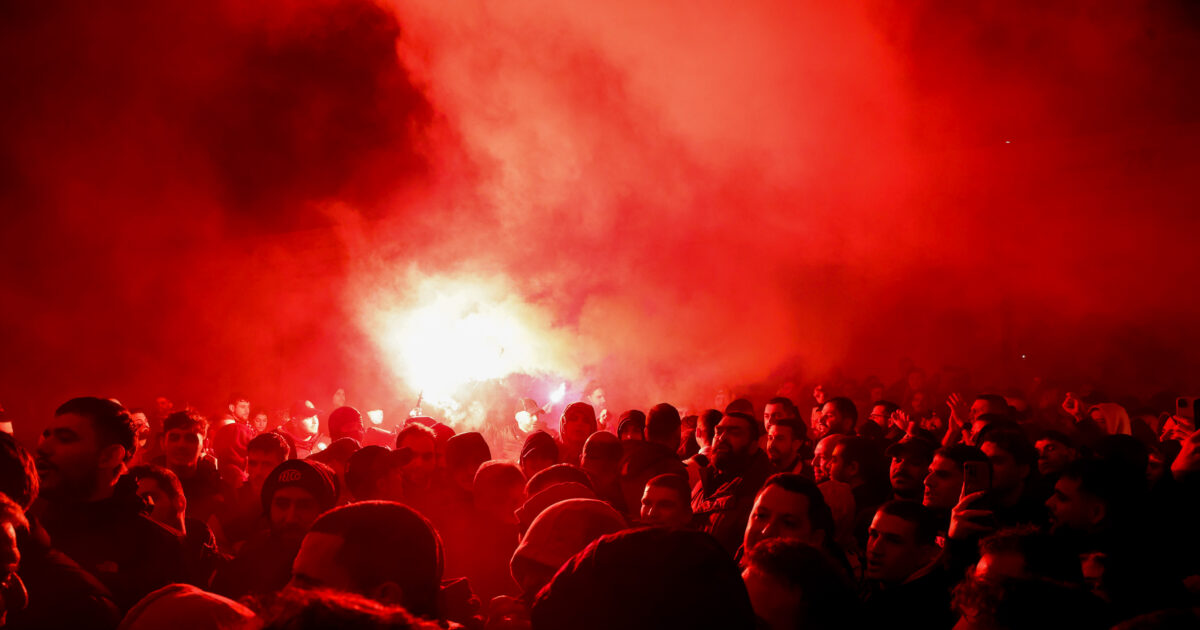 Κρητική απόβαση Βόλο με οπαδούς του ΟΦΗ