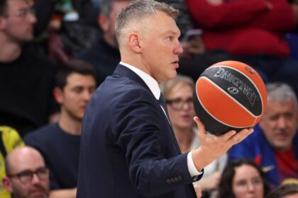 Φενέρμπαχτσε διέψευσε μεταγραφές Φόρεστ Σαργκιούνας