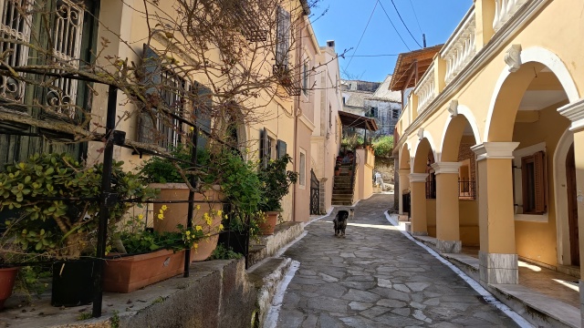 Ενετικό λιμάνι Ναυπάκτου πασχαλινές παραδόσεις φώτια