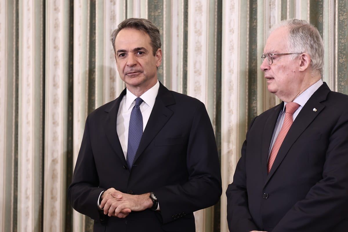 Πολιτική κρίση κυβέρνηση σκάνδαλα διαφθορά