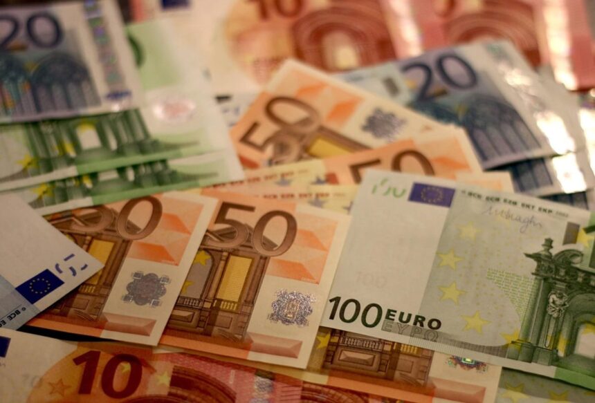 76χρονη χάνοντας 100.000 ευρώ από συνεργάτη λογιστή