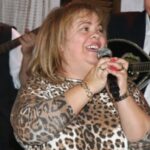 Έφη Θώδη J2US επί σκηνής και αντιπαράθεση