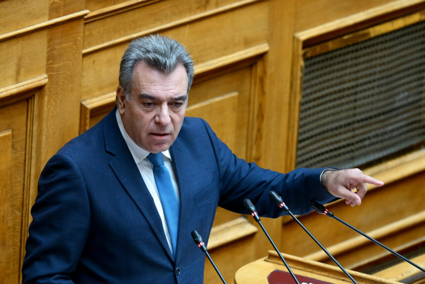 δωδεκάμηνη λειτουργία πύλης εισόδου-εξόδου στη Λέρο