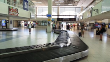 Γιατρός στο αεροδρόμιο Ρόδου παρέμβαση ιατρικής κάλυψης