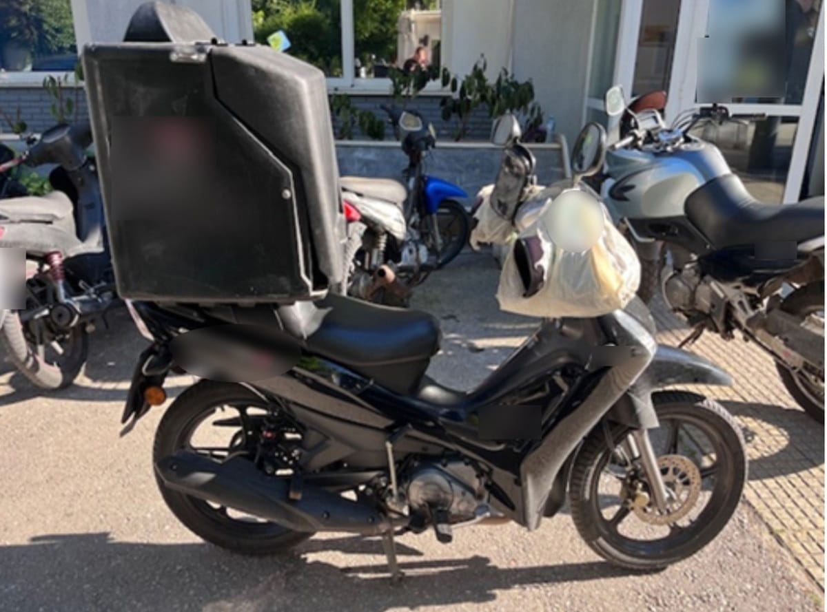 ντελιβεράς πετροβολισμοί Κηφισιά Ερυθραία