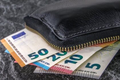 αρπαγή πορτοφολιού Ρόδος υπόθεση 46χρονος