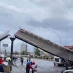 Φορτηγό με ανυψωμένη καρότσα χτυπά πεζογέφυρα στην Άγκυρα